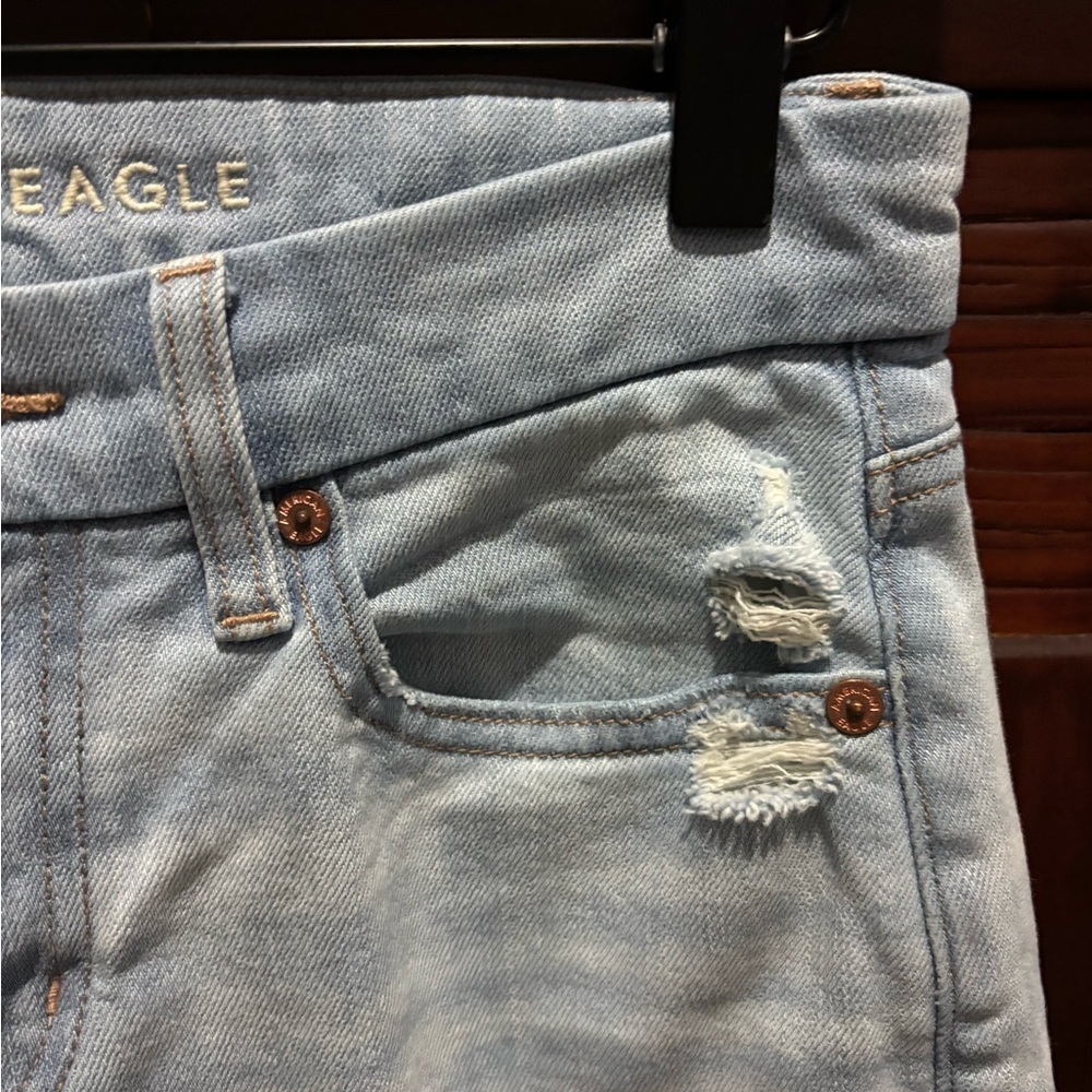 American Eagle Outfitters Light Blue Women's Straight Leg Jeans - Picture 6 of 10